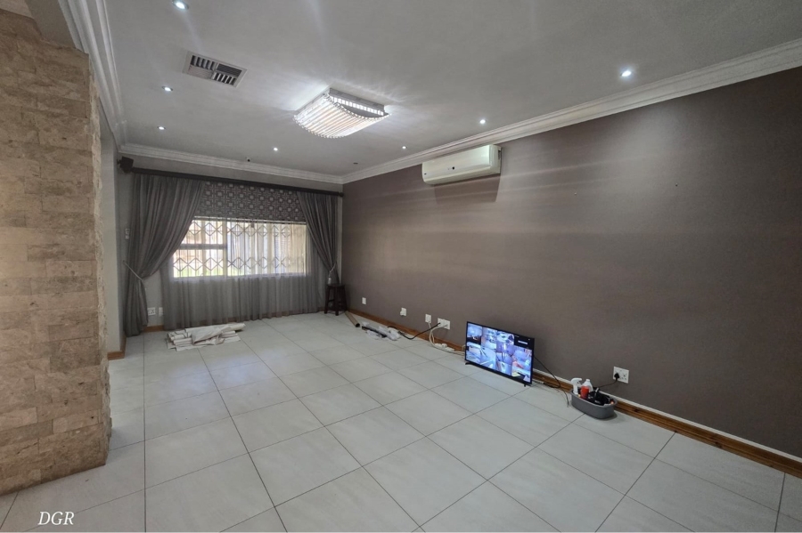 4 Bedroom Property for Sale in Hadison Park Northern Cape